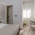 Maria Serena Hotel 3*