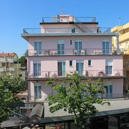 מלון Maria Serena 3*