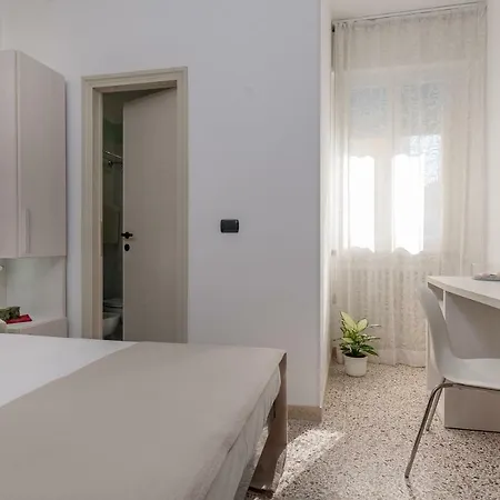 Maria Serena Hotel 3*