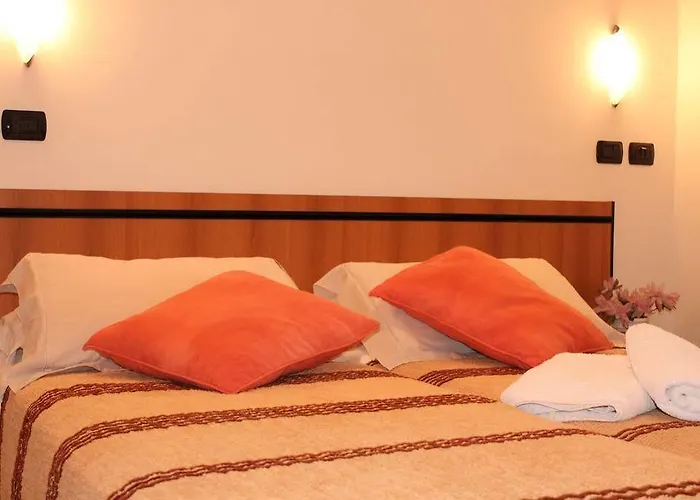 Maria Serena Hotel 3*