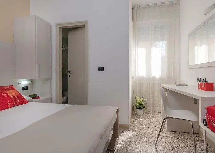 Maria Serena Hotel 3*