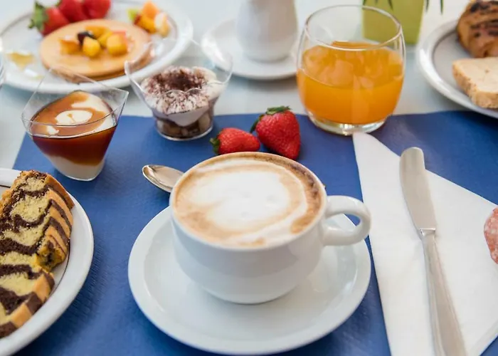 Maria Serena Hotel 3*