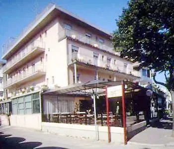 酒店 玛丽亚塞雷纳酒店